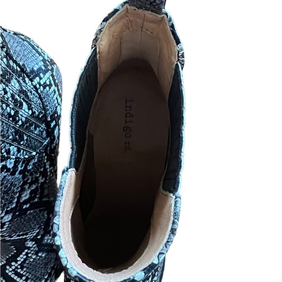 New Indigo Rd. Iradriela Snakeskin Boots Size 8.5 - Picture 3 of 8